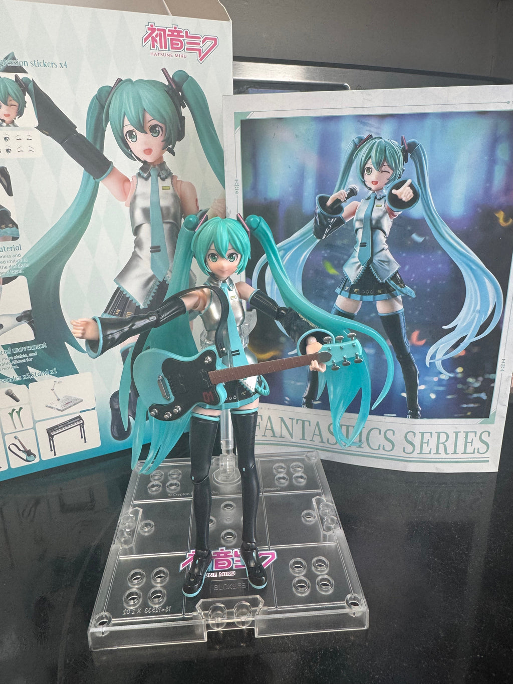 Vocaloid Hatsune Miku Fantastics Edition FE01 Model Kit